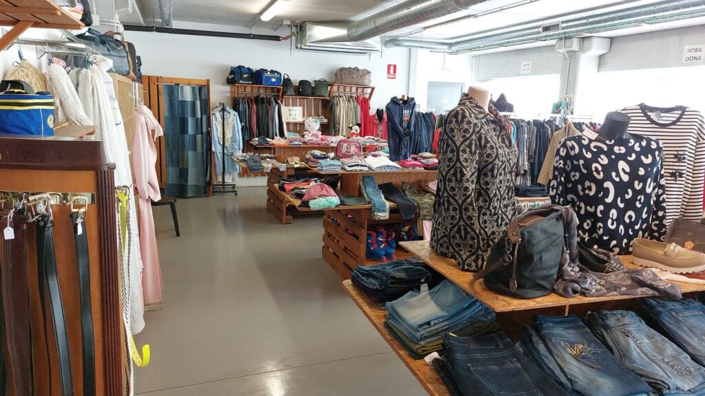 Botiga de productes de segona mà - Imatge 7