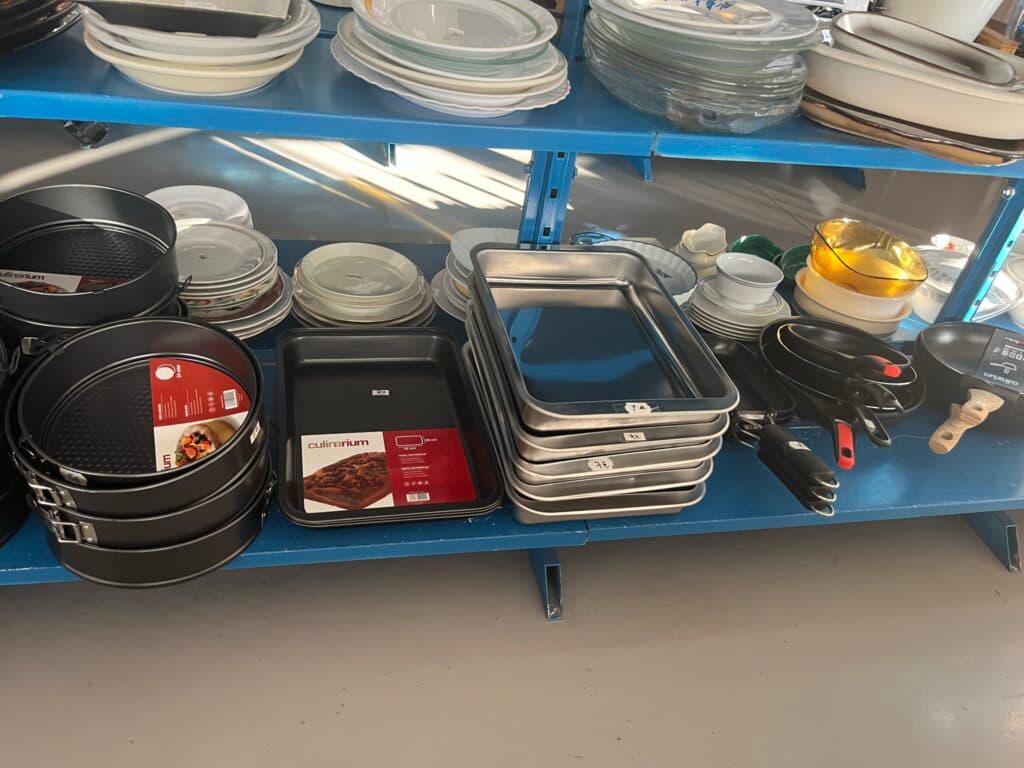 Botiga de productes de segona mà - Imatge 6