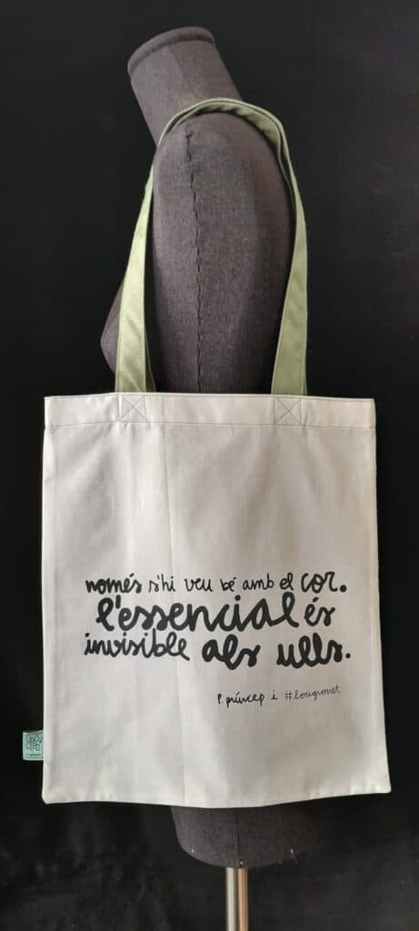 Bossa Tote Bag de tela reutilitzada -UPCYCLED CARTAES- (Posa-hi la imatge que tu vulguis)! 2 Bossa Tote Bag de tela reutilitzada -UPCYCLED CARTAES- (Posa-hi la imatge que tu vulguis)! - Imatge 2