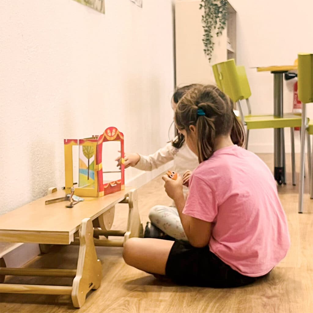 Servei regular o permanent de joc i cura per a infants 5 Servei regular o permanent de joc i cura per a infants - Imatge 5