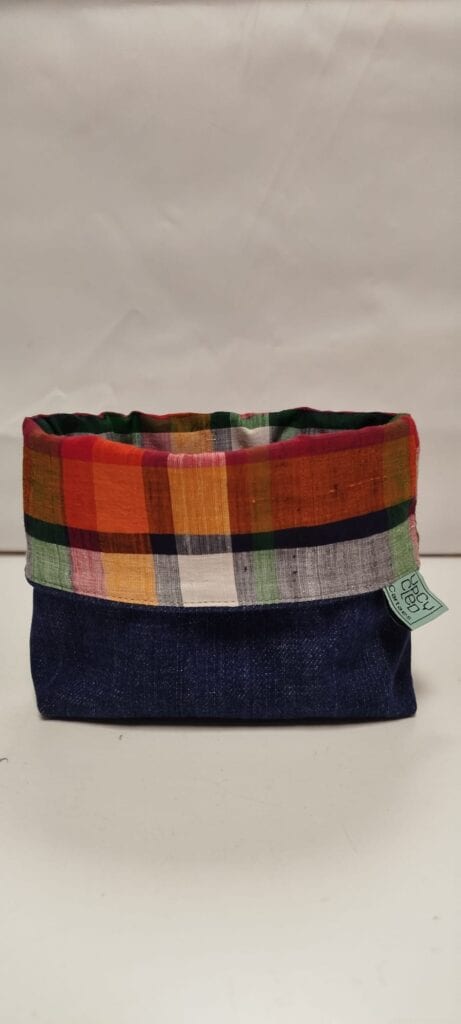 Contenedor de tela reutilizada reversible -UPCYCLED CARTAES