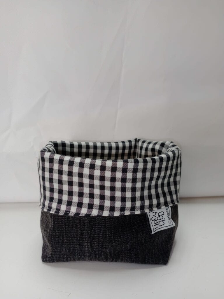 Contenedor de tela reutilizada reversible -UPCYCLED CARTAES