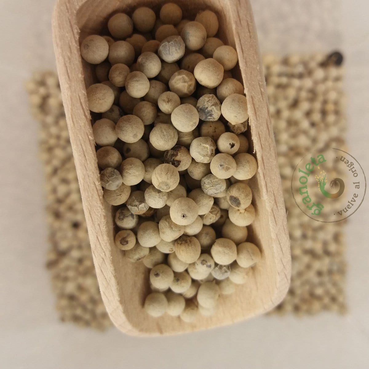 Pebre blanc en gra