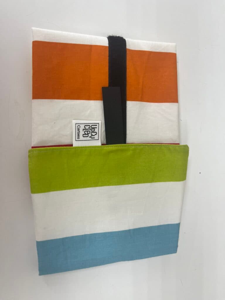 Boc’n’Roll de tela reutilitzada de ratlles -UPCYCLED CARTAES-